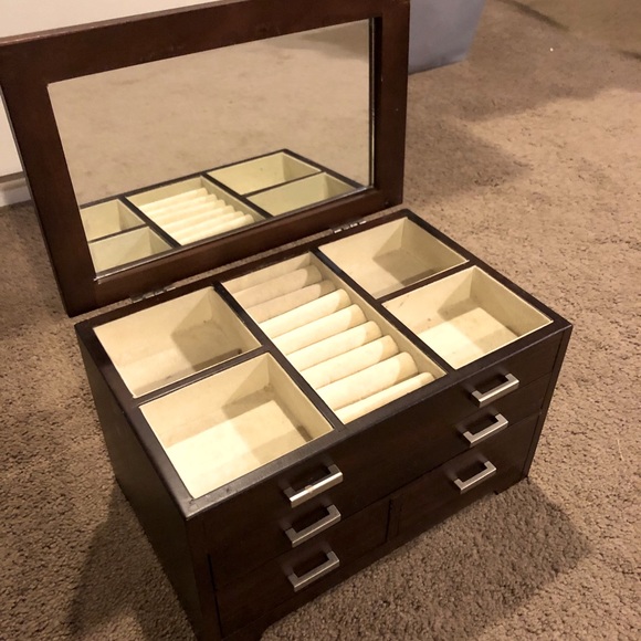Modern wooden jewelry box